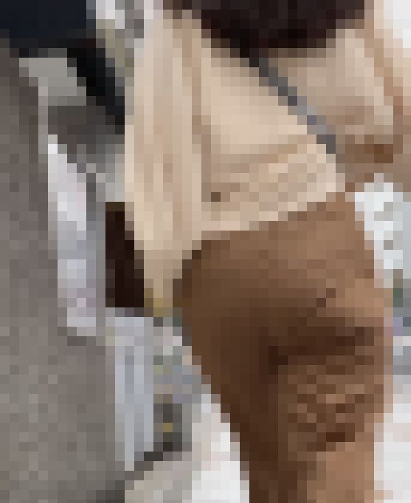 【4K縦画面】荒ぶるデカ尻！パンティラインに乗る尻肉