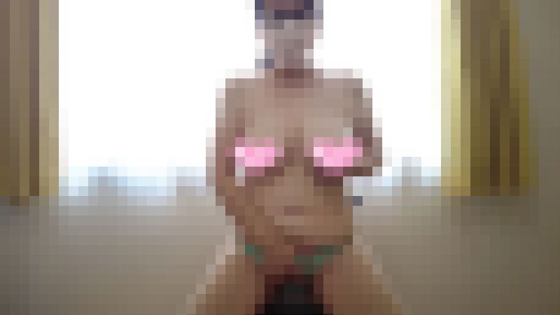 ?オナニー・自撮り?玩具が気持ちよくて夢中でオナニーする人妻