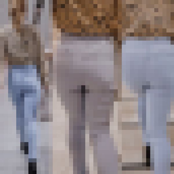 【カラーデニム】お尻の形が丸分かりなぴたぴたデニム金髪ギャル2