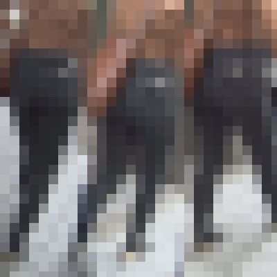 ?若ママの巨尻に黒パンがピタピタに張り付くかなりエロい尻?