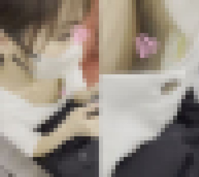 [電車胸チラ]美人が前屈みなので覗いてみたら乳首まで見えてました！