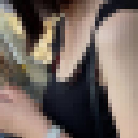 巨乳ラウンジ嬢の胸チラ谷間！！