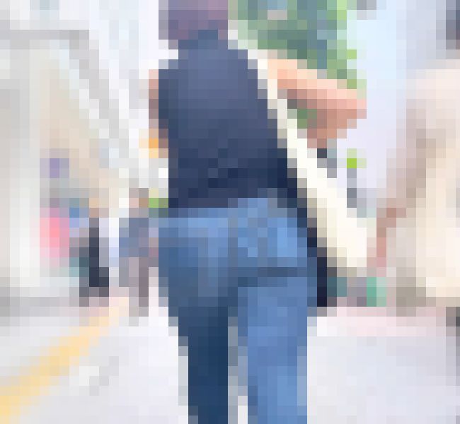 世界に挑む大和撫子の爆尻降臨！デカくて柔らかい肉厚な爆裂ヒップで日本男児を無差別にたぶらかす！ 下品なスキニーデニム お姉さん編