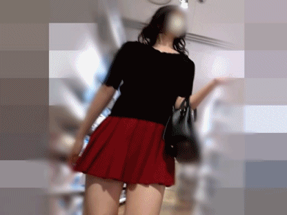 【Sの中の秘密】Tバック食い込み直しで判明☆完熟度100％尻肉お触り検品中！