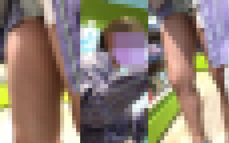 凄まじいエグ脚を晒すJDさん