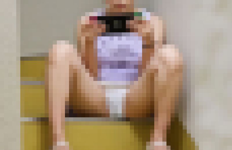 【再販】非常階段でゲームをする女の子をのぞき見。