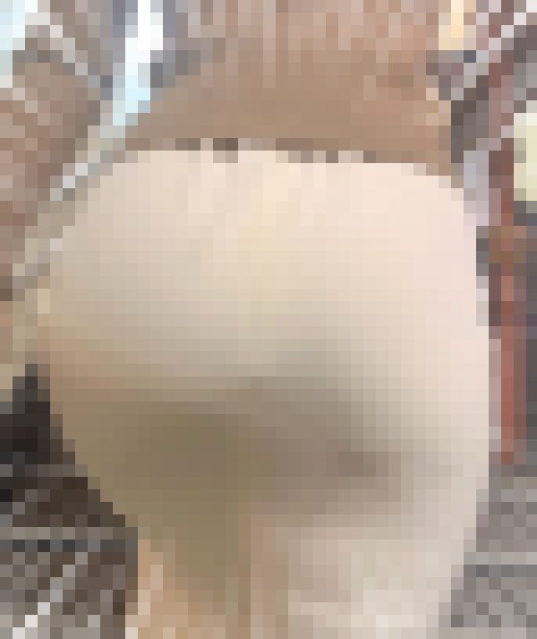 美ボディセレブのエロ美巨尻！細いウエストとエロ尻をパッツンさせながら庶民の♂を挑発! 下品なロングスカート 奥様編