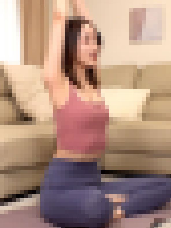 【再販】自宅に招いた美人ヨガインストラクターにセクハラ三昧…目前で揺れる球根型のデカ尻にチ●ポこすりつけケツコキするとまさかのフェラ抜き