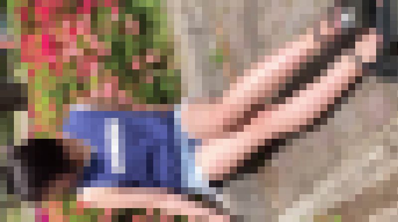 モデルのようなスタイルで卑猥脚を晒すJDに声かけ粘着接写