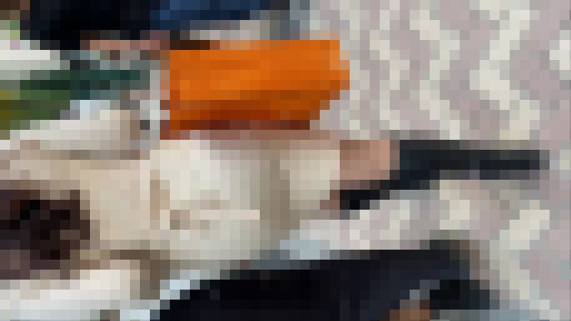 ムチムチのお尻がプルプル揺れ動きます。