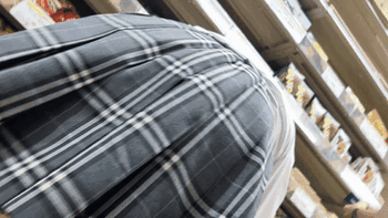 グレチェミニスカ女子の正に理想的なアングルから見える中身は…！　J46KSp-4K