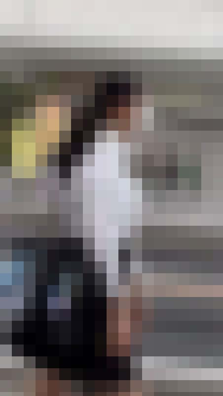 生粋のお嬢様ＪＫの夏服シャツ姿に膨らむ小さめな横乳を観察（低画質）