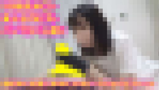 VIO脱毛サロン手コキ施術　陰茎に夢中になり過ぎてパンツ盗撮されても気が付かないセラピストさん