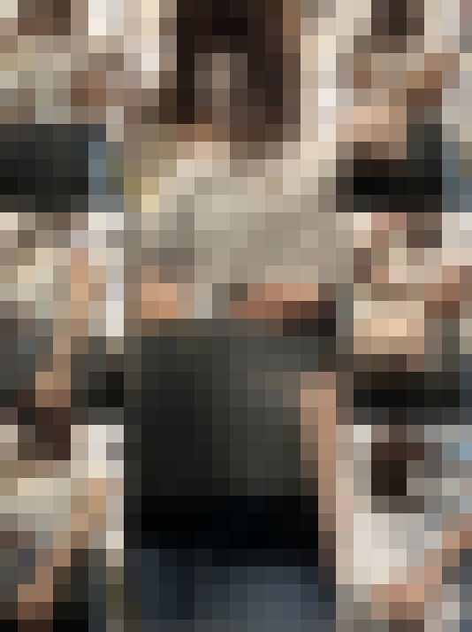 （再販）【下からの眺め35】女子大生のピチピチおっぱいを下から