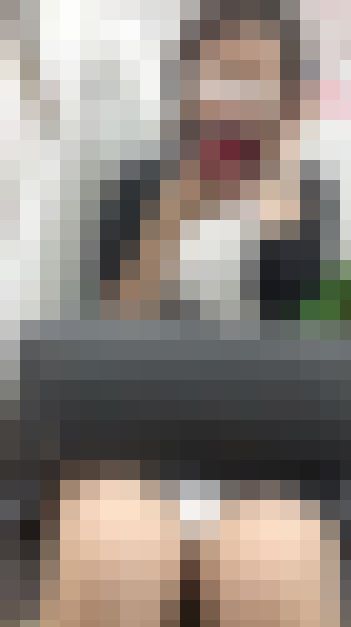 (電車対面)(顔出し)眼鏡をかけて隠そうとしても…美人であることを隠しきれない…タイトミニをお召しになったOLお姉さんを観察して