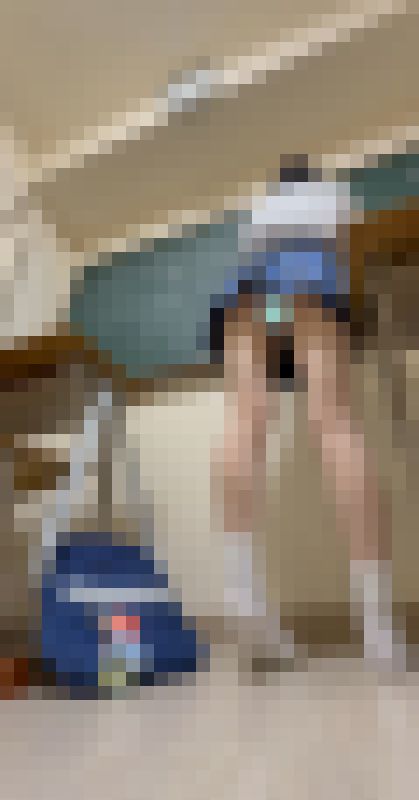 教室で見せつけ…?