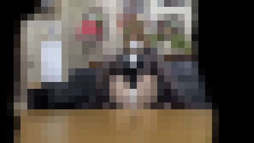 【再販】新人女性営業マンが外回りで汗ばんだパンティを見せつける(特典映像付き)