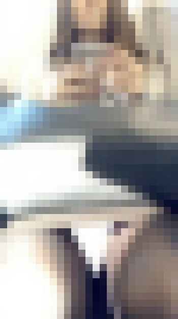 (電車対面）(顔出し）なにが起こってもクールさを忘れない…芯の強さを感じて止まない…クールビューティーな感じの美人ロングヘアお姉