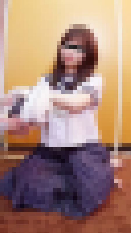 VRしている無防備状態の娘の胸ちらパンチラ 　童顔アイドル系　みくちゃん