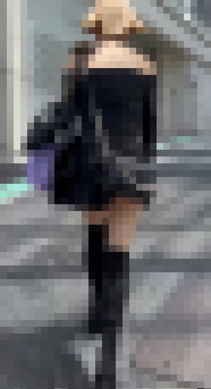 【再販】《４K・高画質》 No.1309「超ハプニング！超柔らかそうに揺れる肉尻をハミ出す金髪GAL」