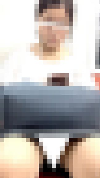 (電車対面）(顔出し）会社帰り…夏の暑い夜…スカートの中の蒸れ蒸れを解消したく…パンストあんよをくぱぁ〜っと緩めちゃうOLお姉さ