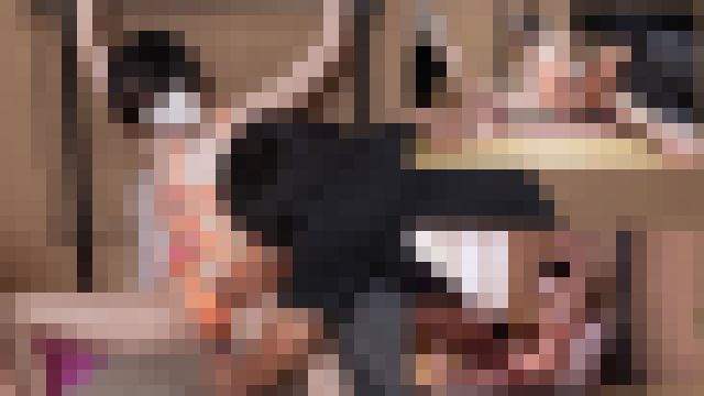 我慢顔から笑ったかと思うとガクブル悶絶し捕らえられた生贄のように身悶えする女子さん（完全オリジナル）