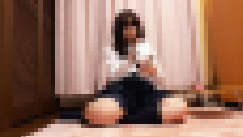 VRしている無防備状態の娘の胸ちらパンチラ  放課後JKにイタズラ！　おっぱい、おしりめくり攻防！