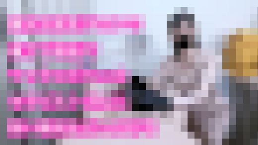 健全な脱毛サロンの裏オプ施術でマイクロビキニのセラピストさんに熱い精液をぶっかける