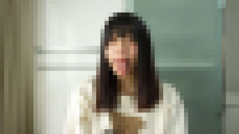 【再販】【個人撮影】八森わか菜の舌ブラシで「汚舌苔」採取