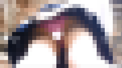 【再販】ミニスカ女子大生の可愛い生パンティ丸見え３連発！