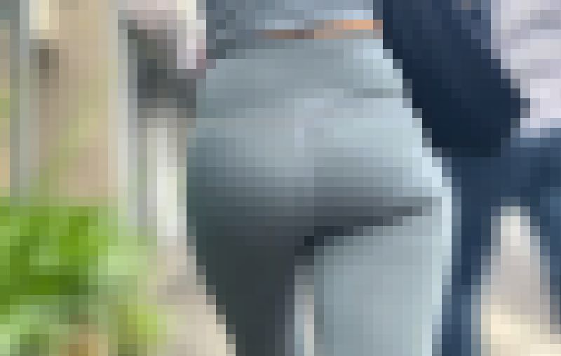 露出狂のような極上エロ尻を堪能！希少なスパッツからパンティ丸出し＋股間から浮き出るクロッチで庶民を誘惑!